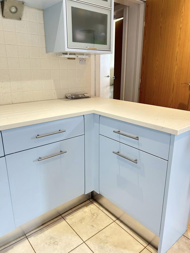 Transformation of an Edinburgh vinyl wrap kitchen Ian Merriman Hand